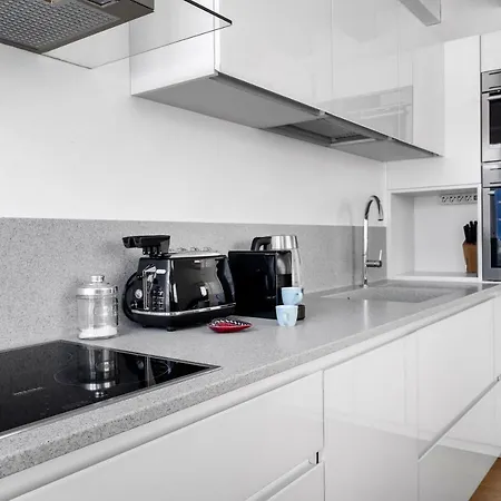Clock's 2 Bedrooms & 2 Bathrooms & Big Terrace Lido di Venezia