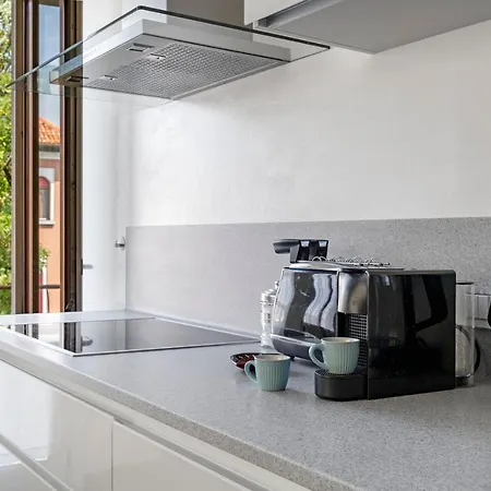 Clock's 2 Bedrooms & 2 Bathrooms & Big Terrace Appartamento