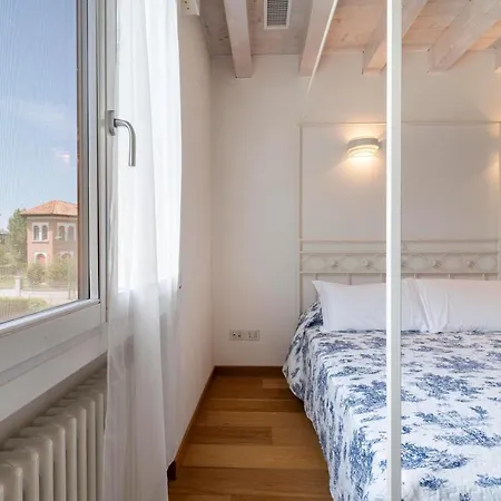 Apartman Clock's 2 Bedrooms & 2 Bathrooms & Big Terrace Lido di Venezia